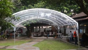 Halfmoon Transparent Canopy 17' x 20' at Neon Café IMG 20170925 122150 990