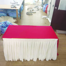 table-skirt-1